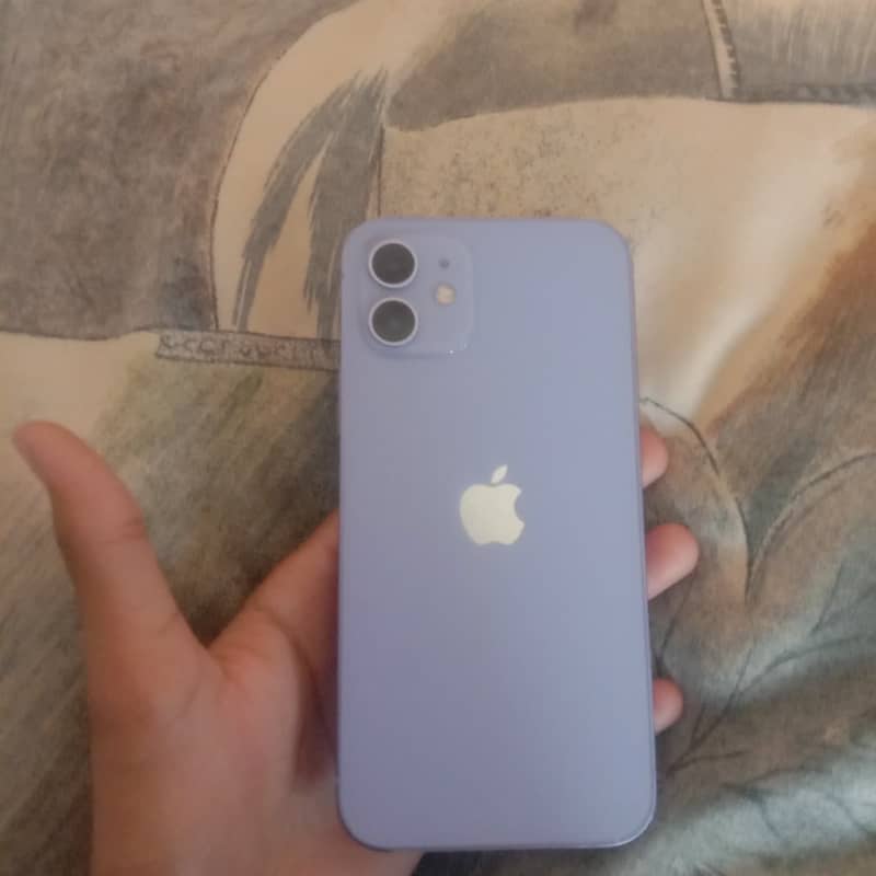 iPhone 12 2