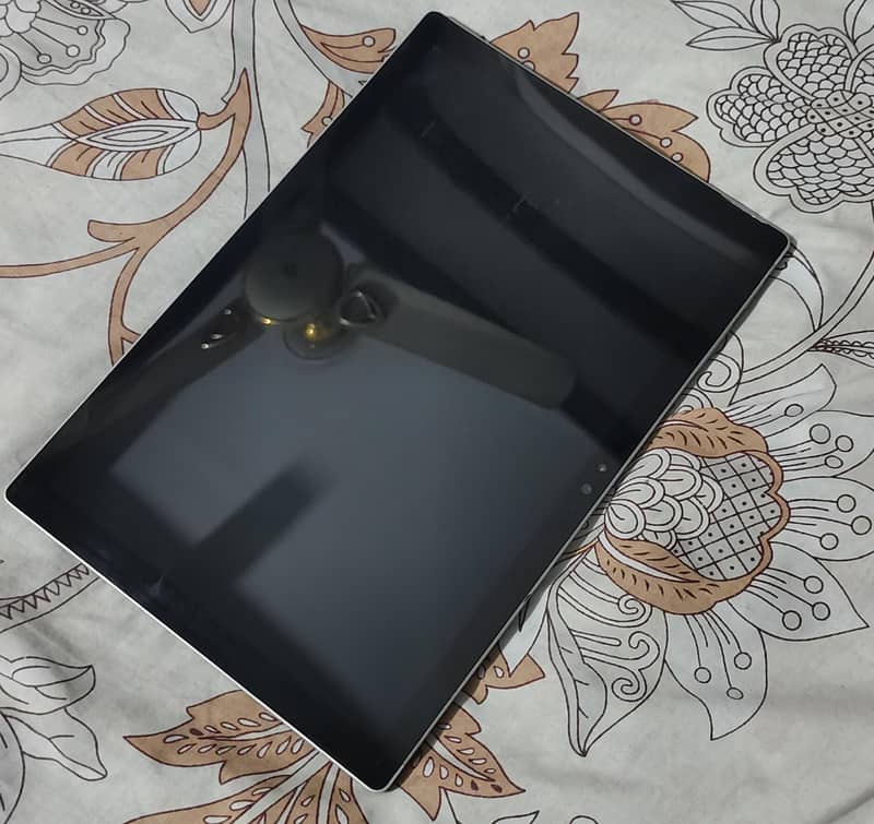 surface pro 5  tablet 2