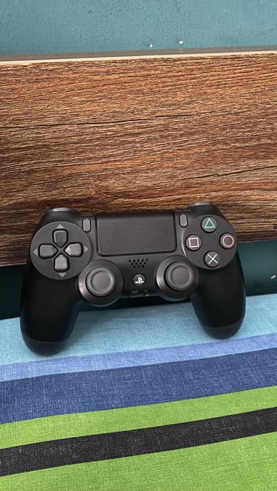 PS-4 wireless controller
