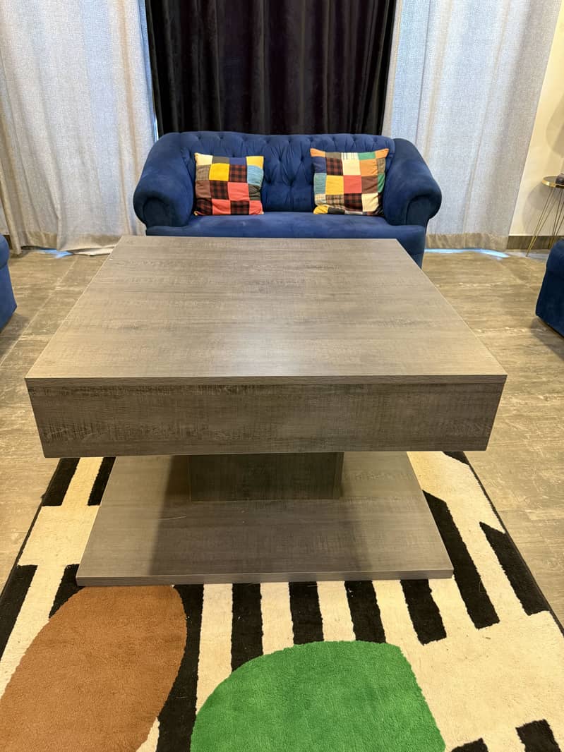 Square Coffee table 0