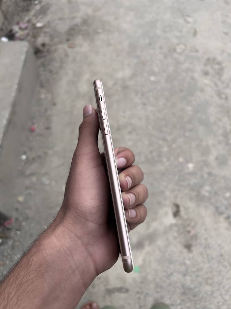 iPhone 8 plus PTA 2