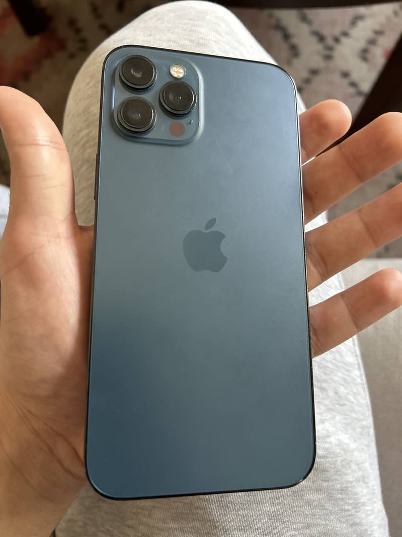 Iphone 12 pro max 1