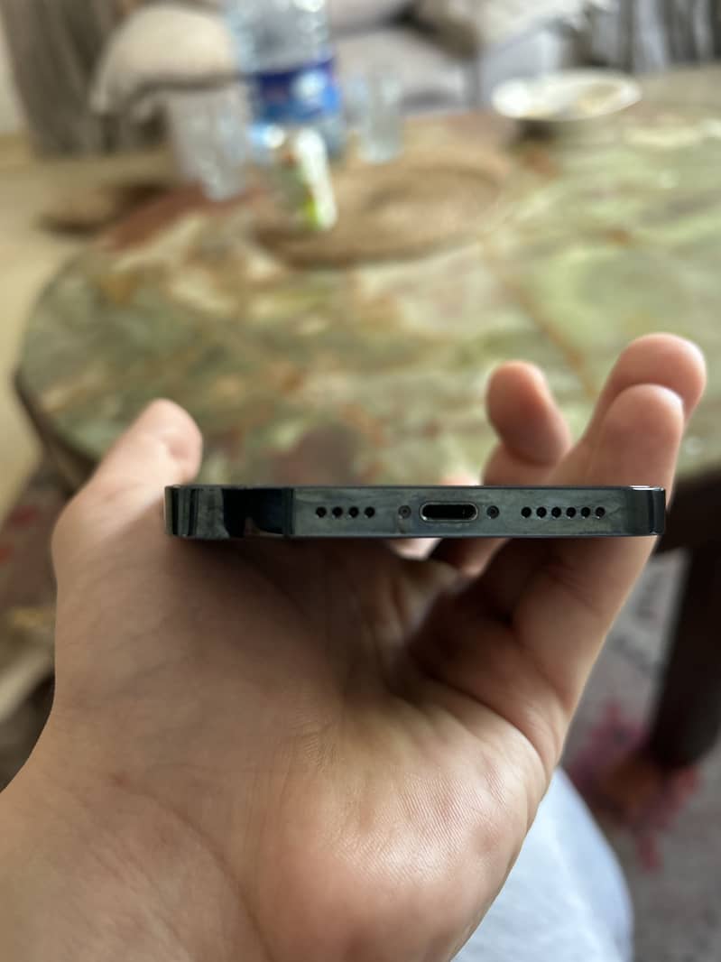 Iphone 12 pro max 5