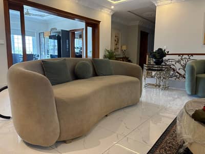 Elegant Designer Curved Sofa Set