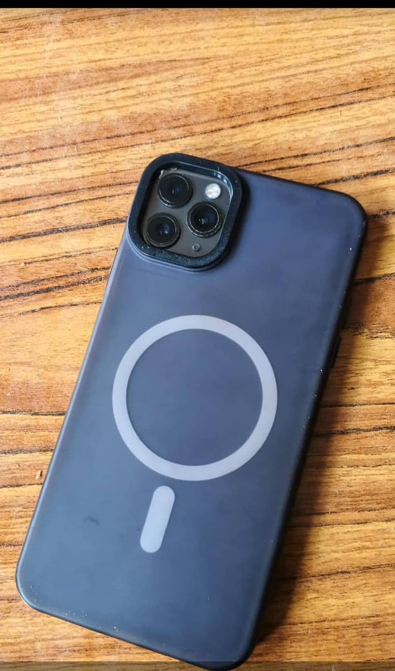 iphone 11 pro max 2