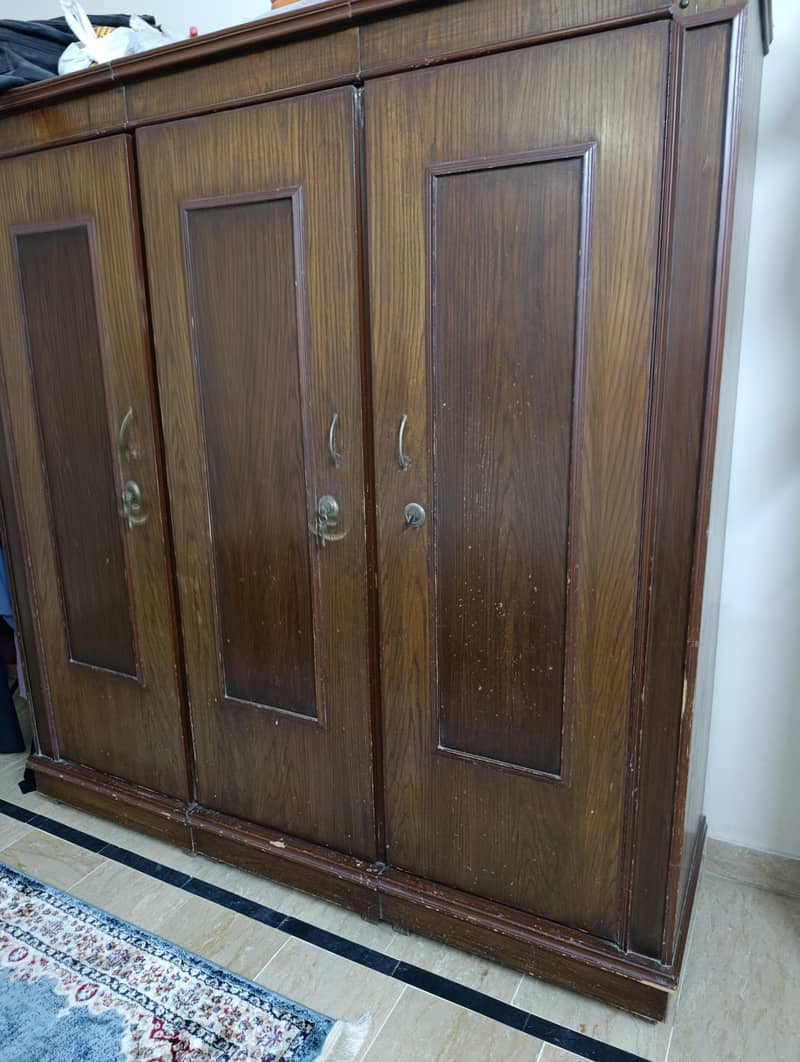 wardrobe 1