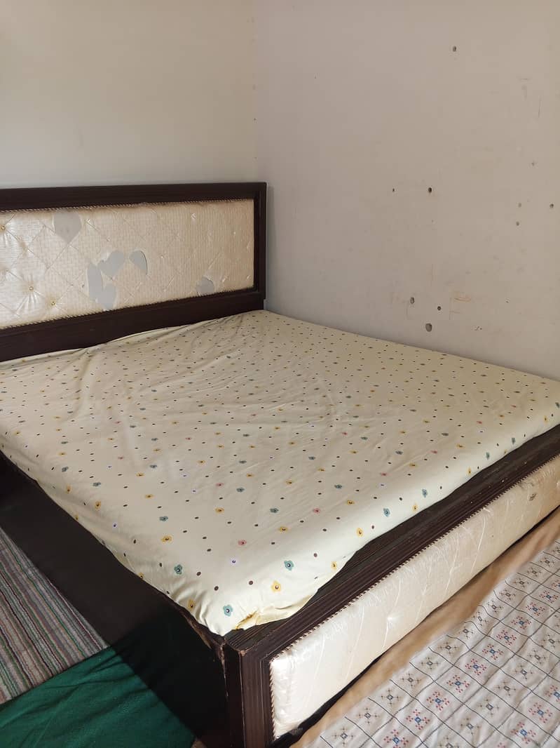 Bed King Size 4