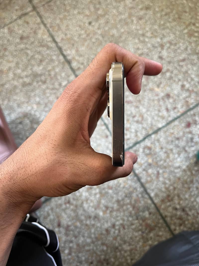 Iphone 14 pro max 7