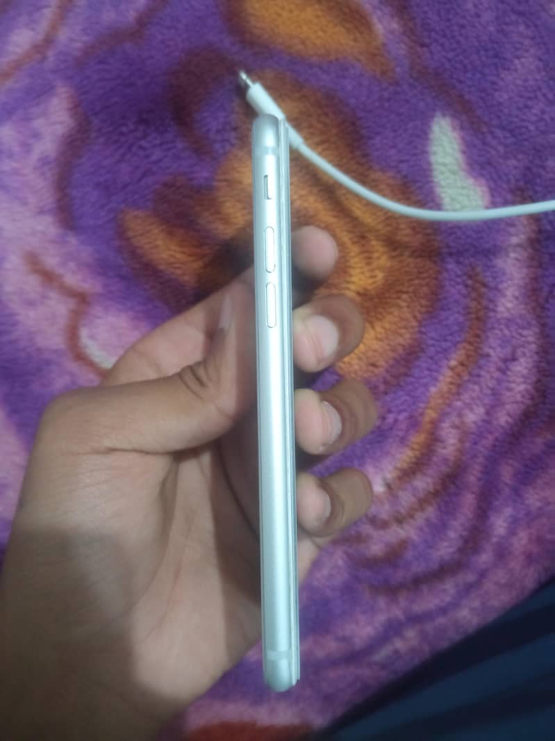 IPhone 8 6