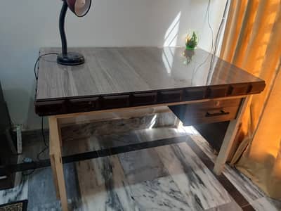 computer table