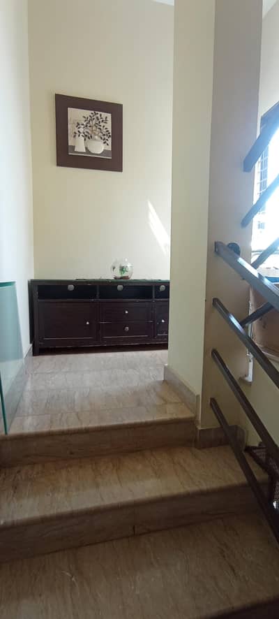 ENTRANCE SIDE TABLE FOR SALE