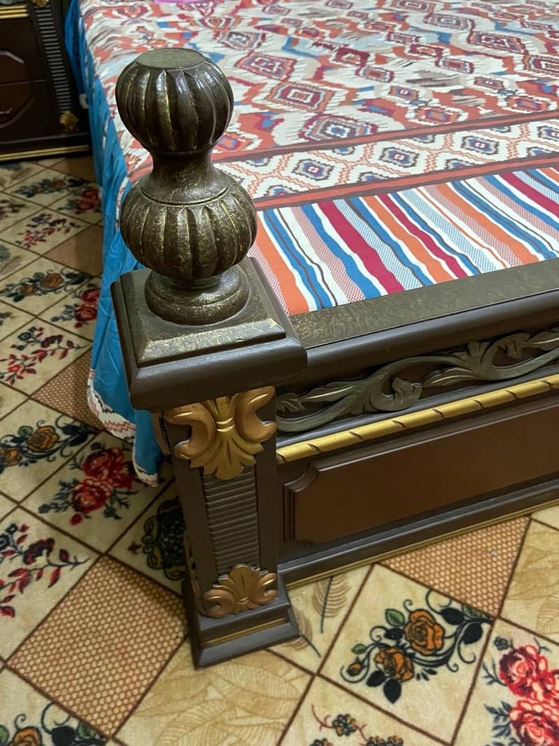 Solid Wood Bed Set with side Table and Dressing Table 3