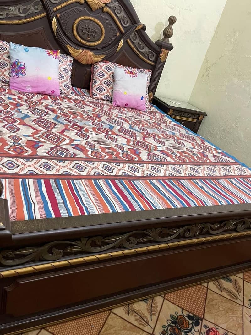 Solid Wood Bed Set with side Table and Dressing Table 4