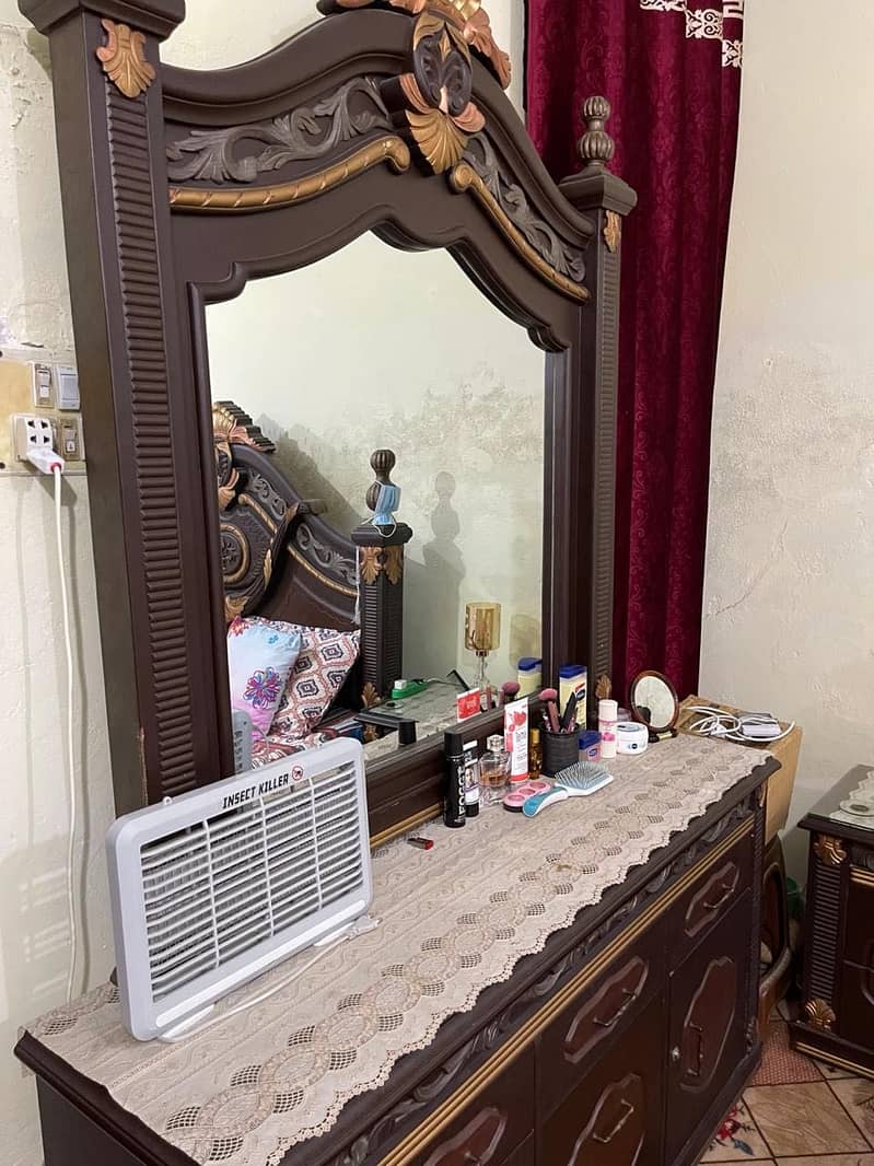 Solid Wood Bed Set with side Table and Dressing Table 7