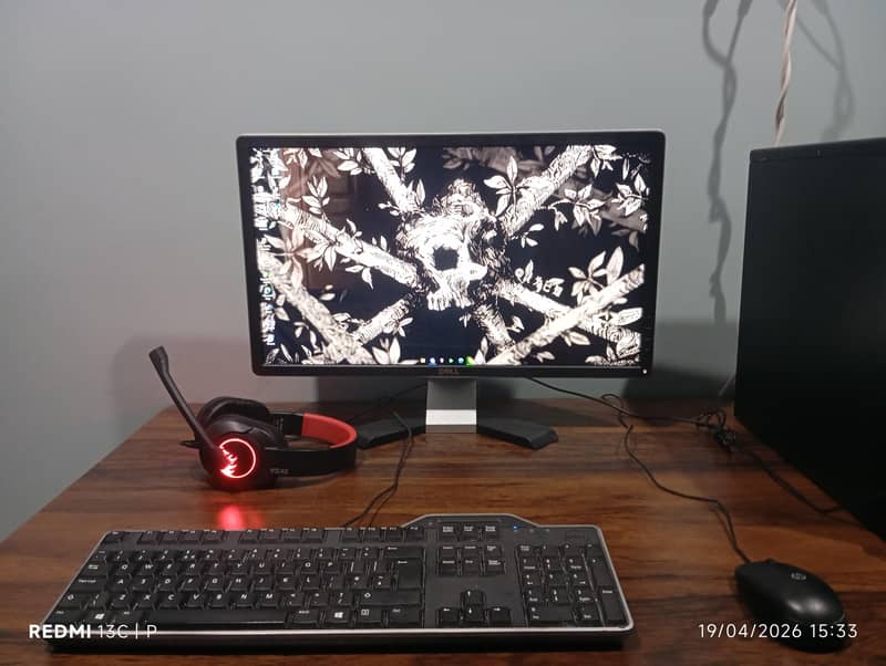 gaming pc setup 0