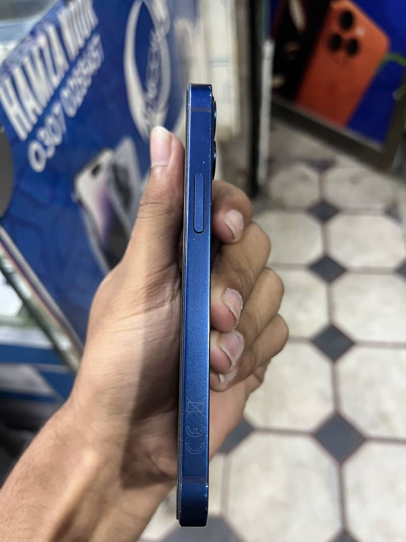 Iphone 12 mini 4