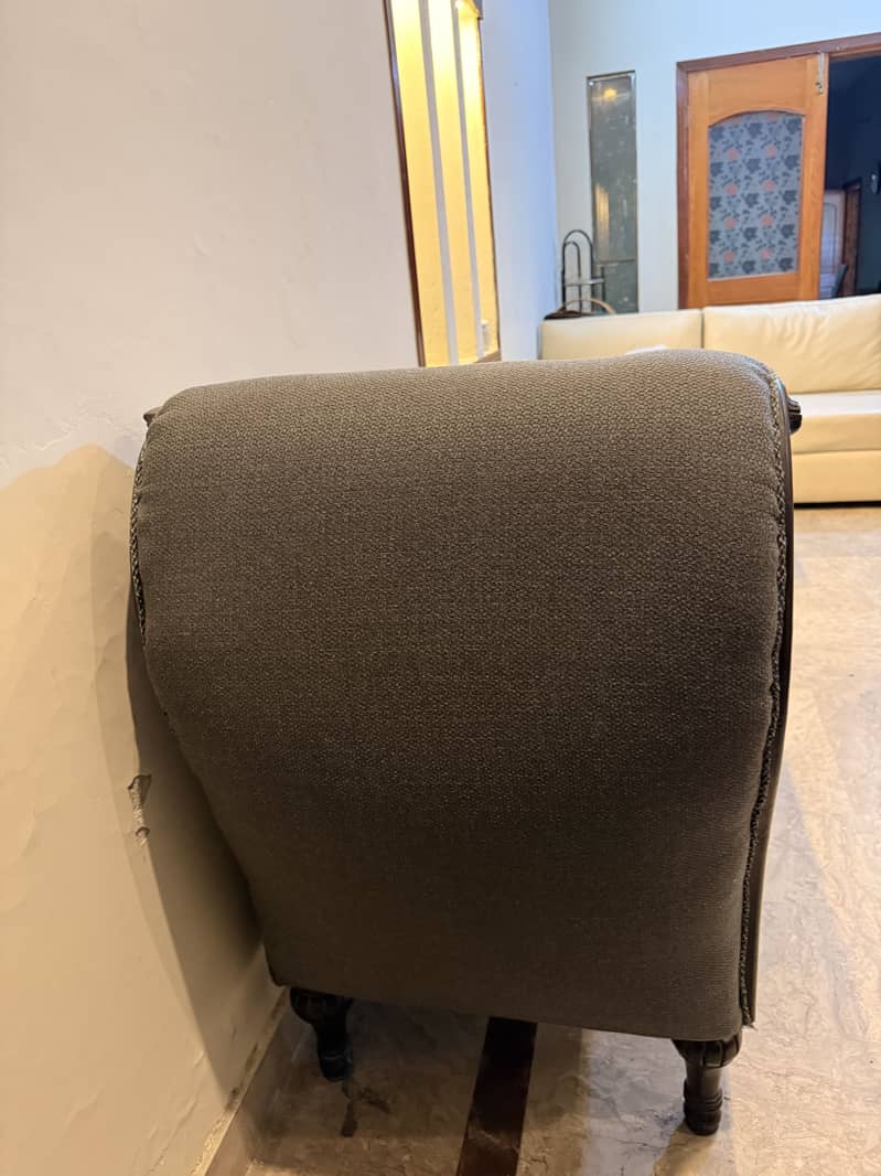 Dewan sofa 3