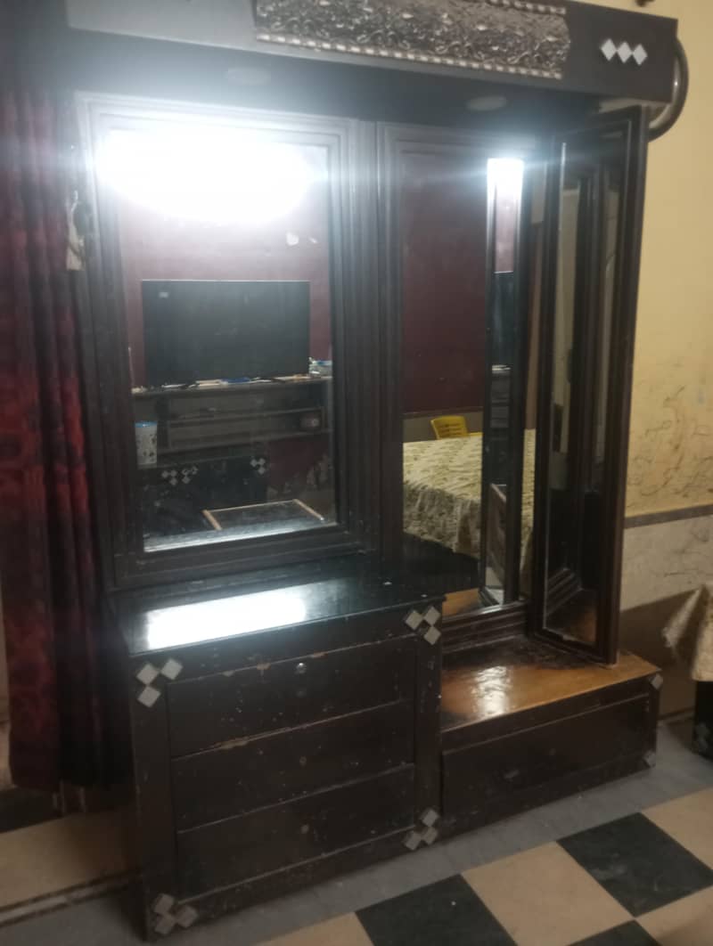 Dressing Table 1