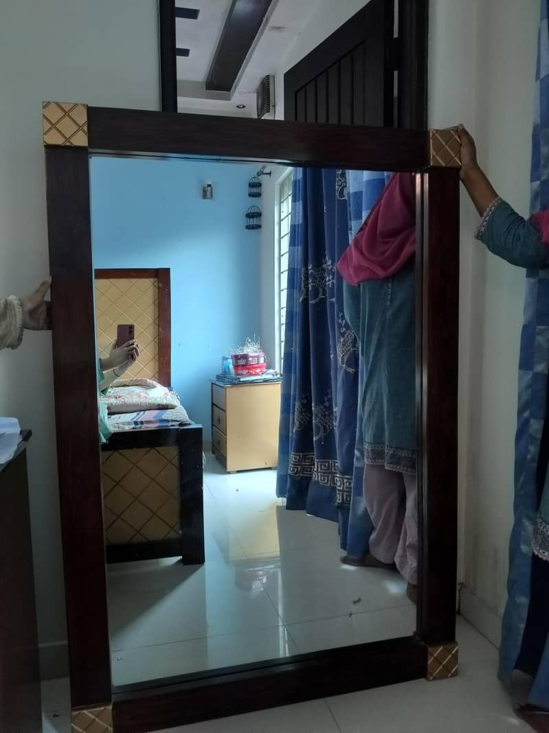 wall mirror 0