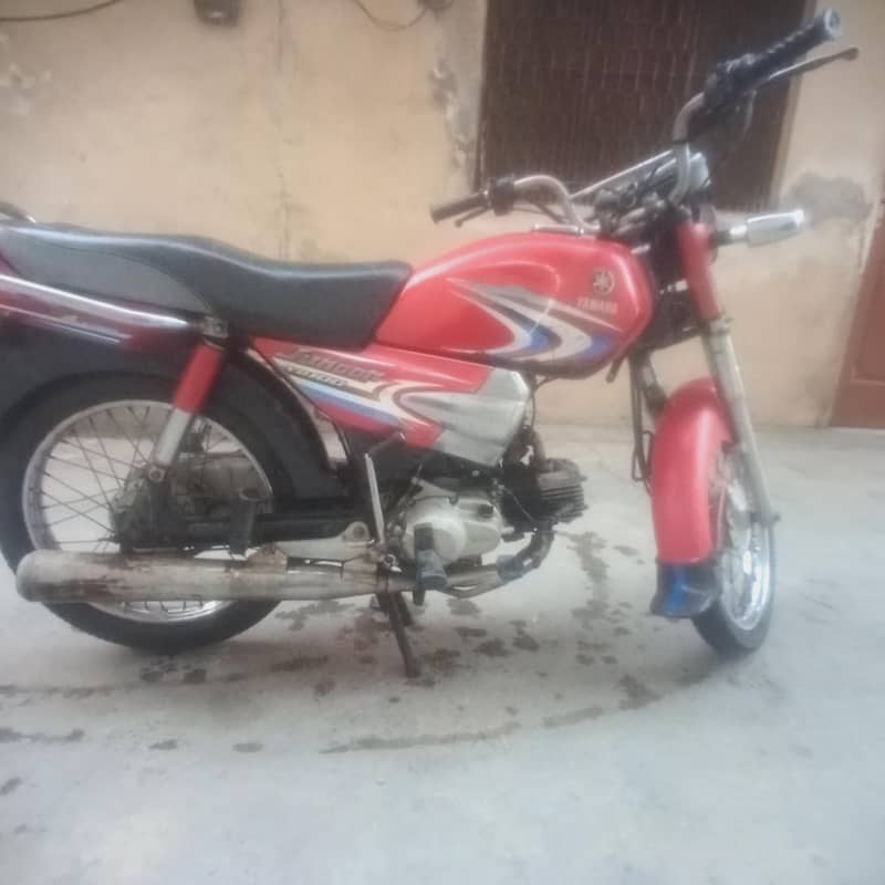Yamaha Junoon 0