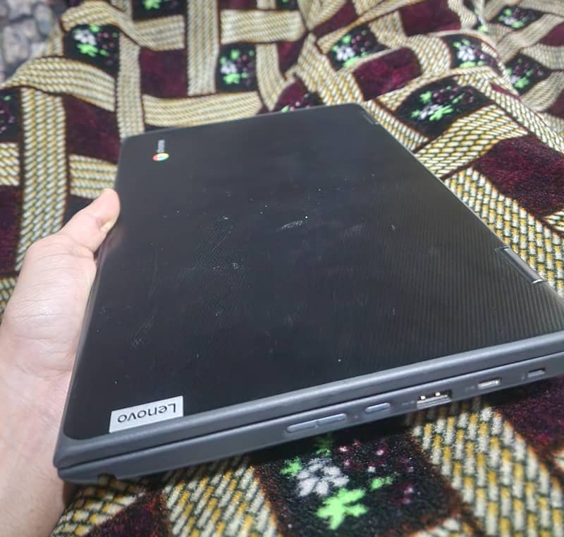 Touch 360 Display 1