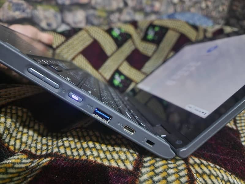 Touch 360 Display 3