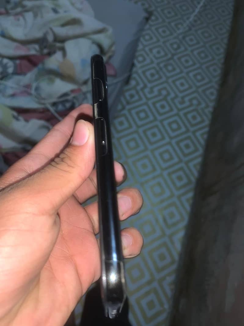 iPhone X 6