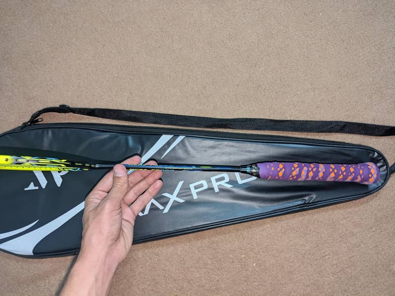 Racket. 1