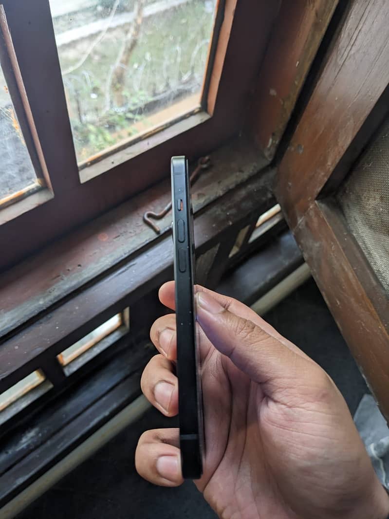 IPHONE 15 7