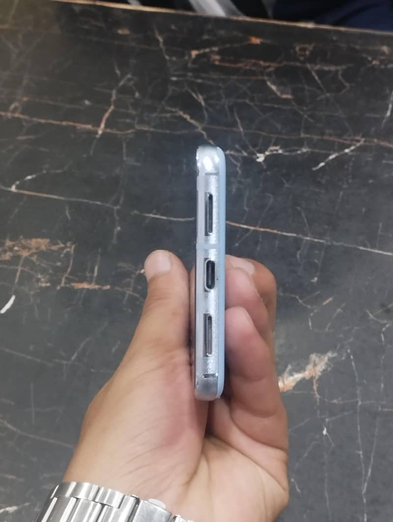 Google pixel 8 pro 1