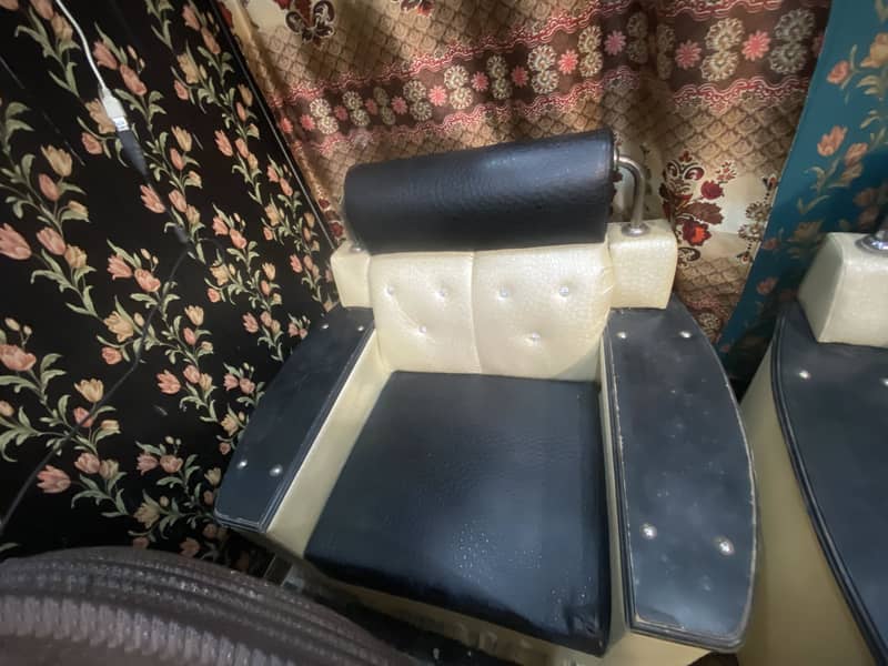 Sofa set good condition 3