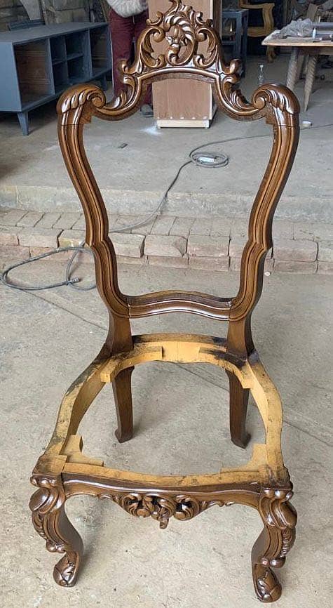 Dining table with 8 chairs 3