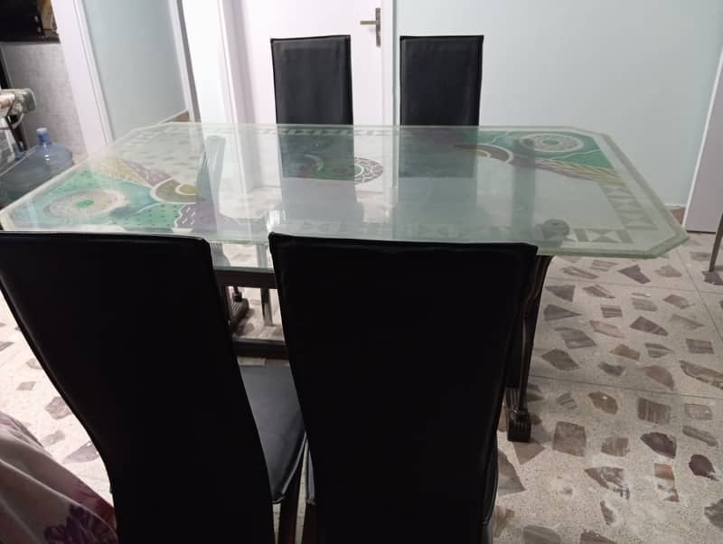 Dining table and chairs 0