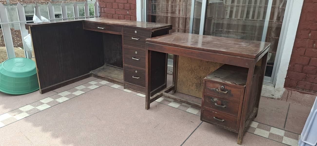 Office Table 4