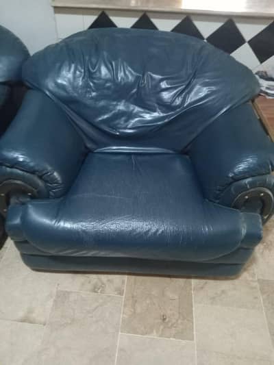 2 sofa set available for sale