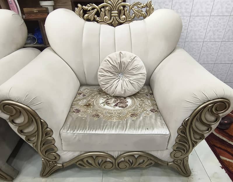 Off white sofa set 1