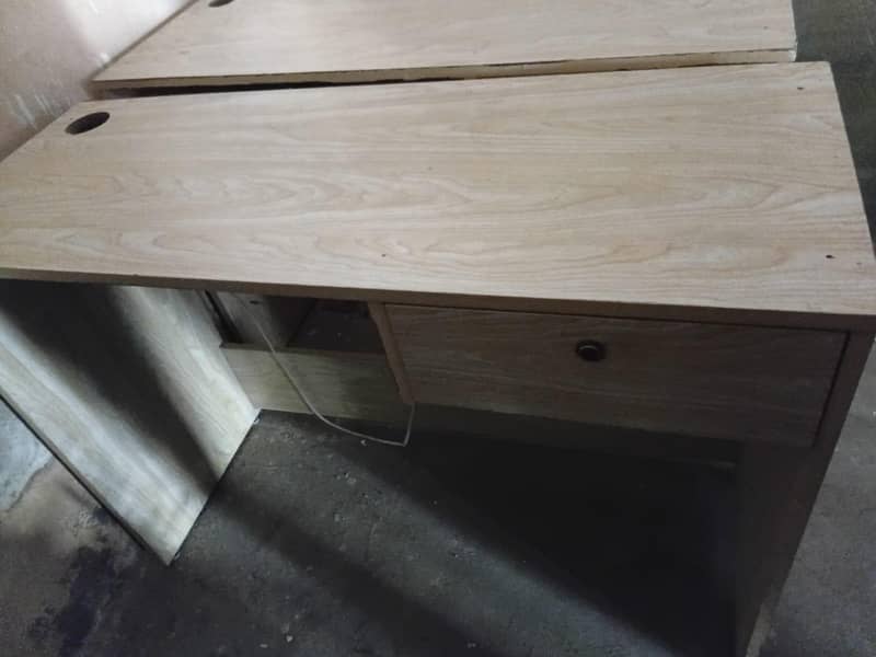 single setting table 1