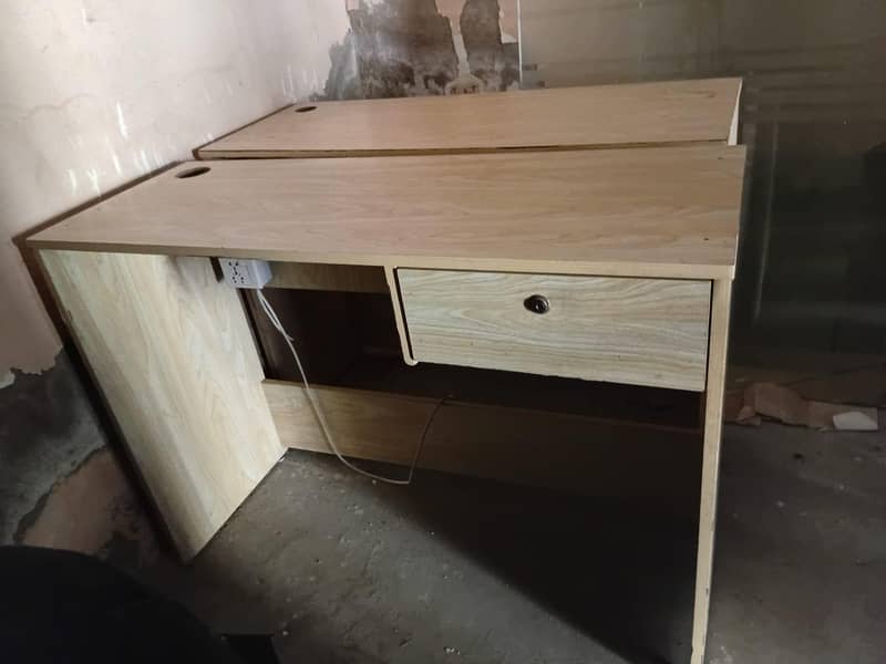 single setting table 2