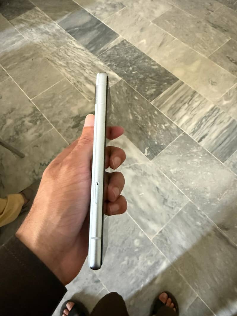 Pixel 7a 8/128 1