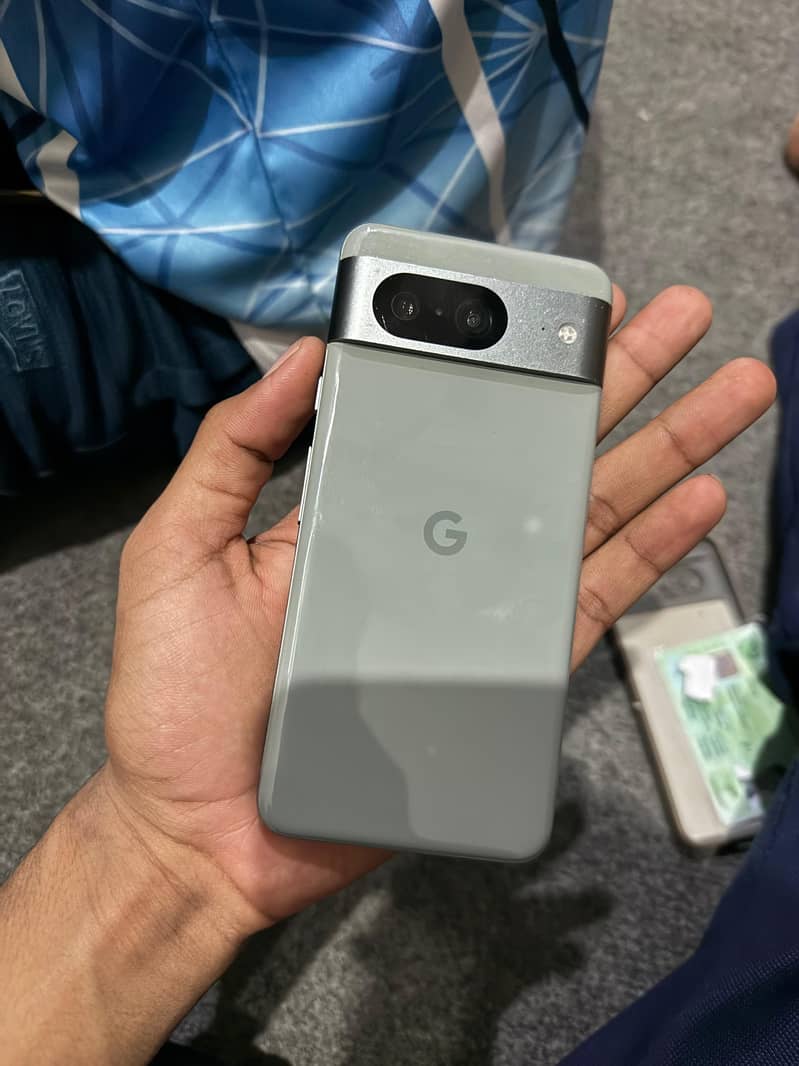 Google pixel 8 0