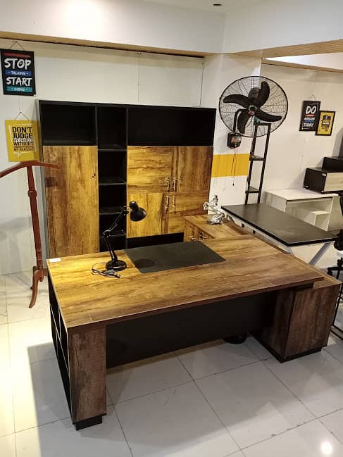 Execuitve Table /Office Table 3