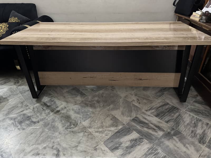 Executive boss table full size 2