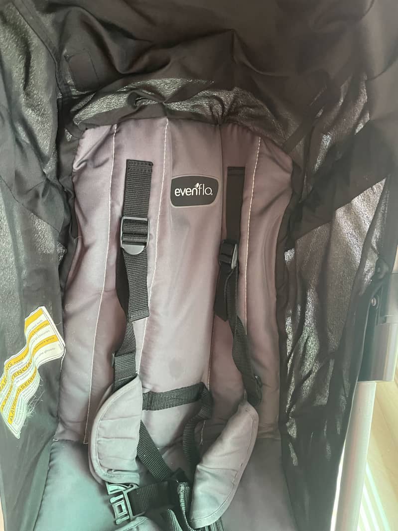 Evenflo pram 1
