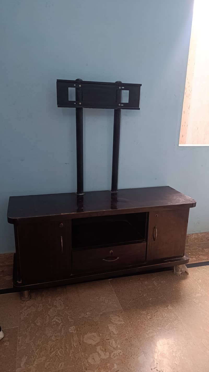 LED/LCD Stand 1