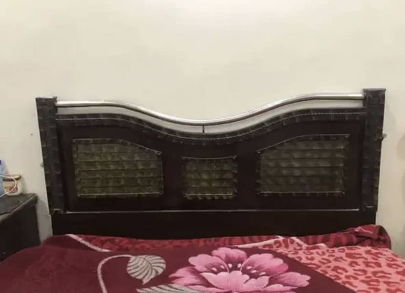 King size bed 1
