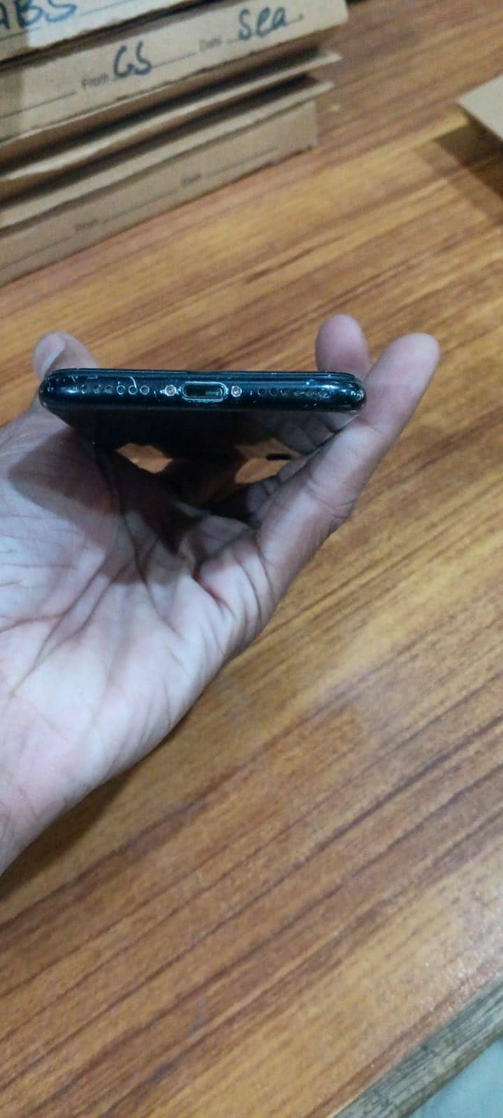 iPhone 7 4