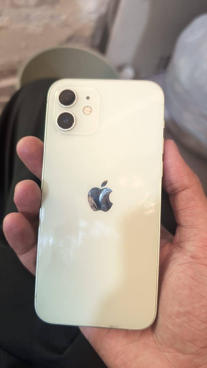 iphone 12jv 0