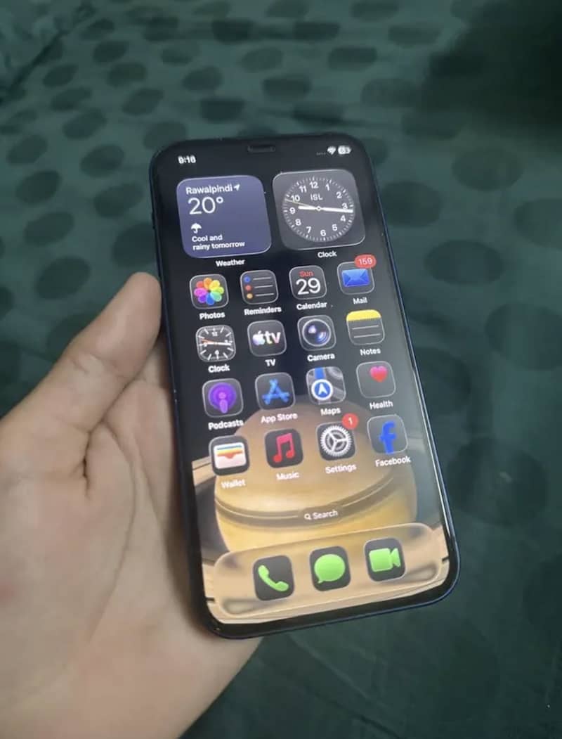 iPhone 12 3