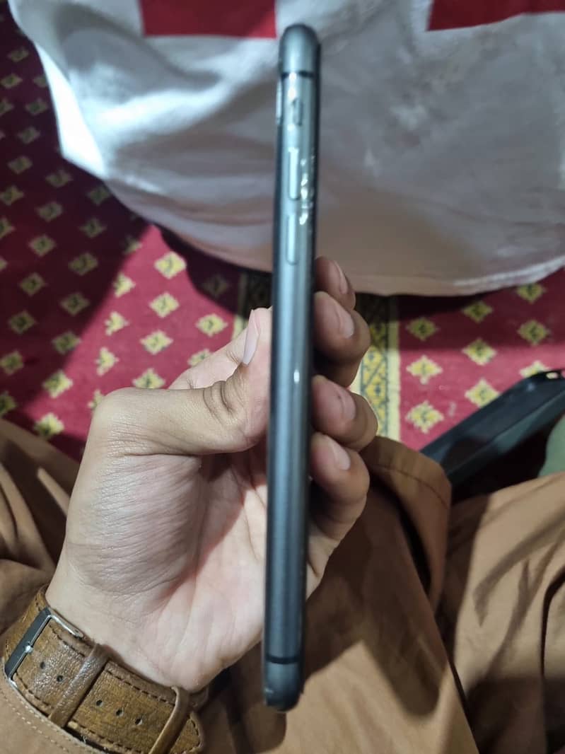 iPhone 11 1