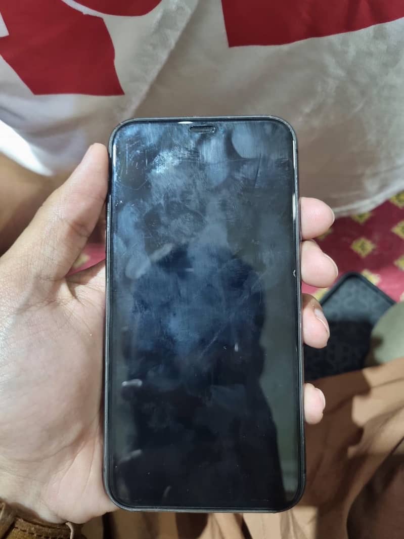 iPhone 11 5